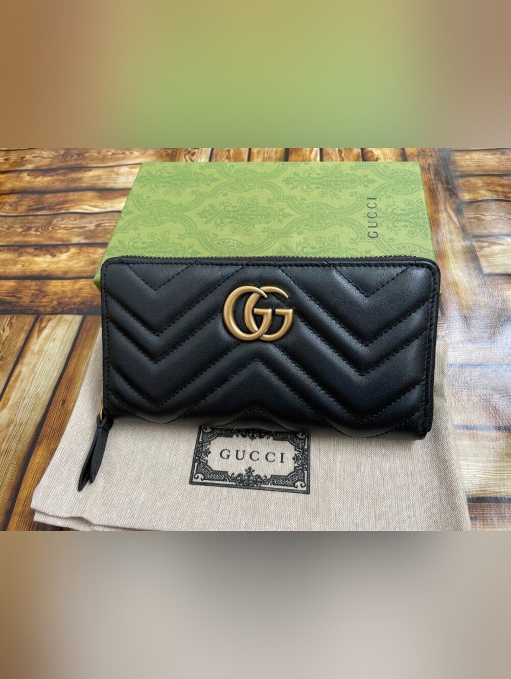 Gucci Black Chevron Quilted Zip Walletwith Gold Double G